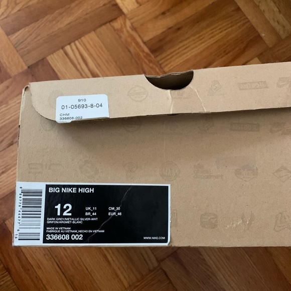 Big Nike air dunk white grey men’s size 12 silver - Picture 5 of 5